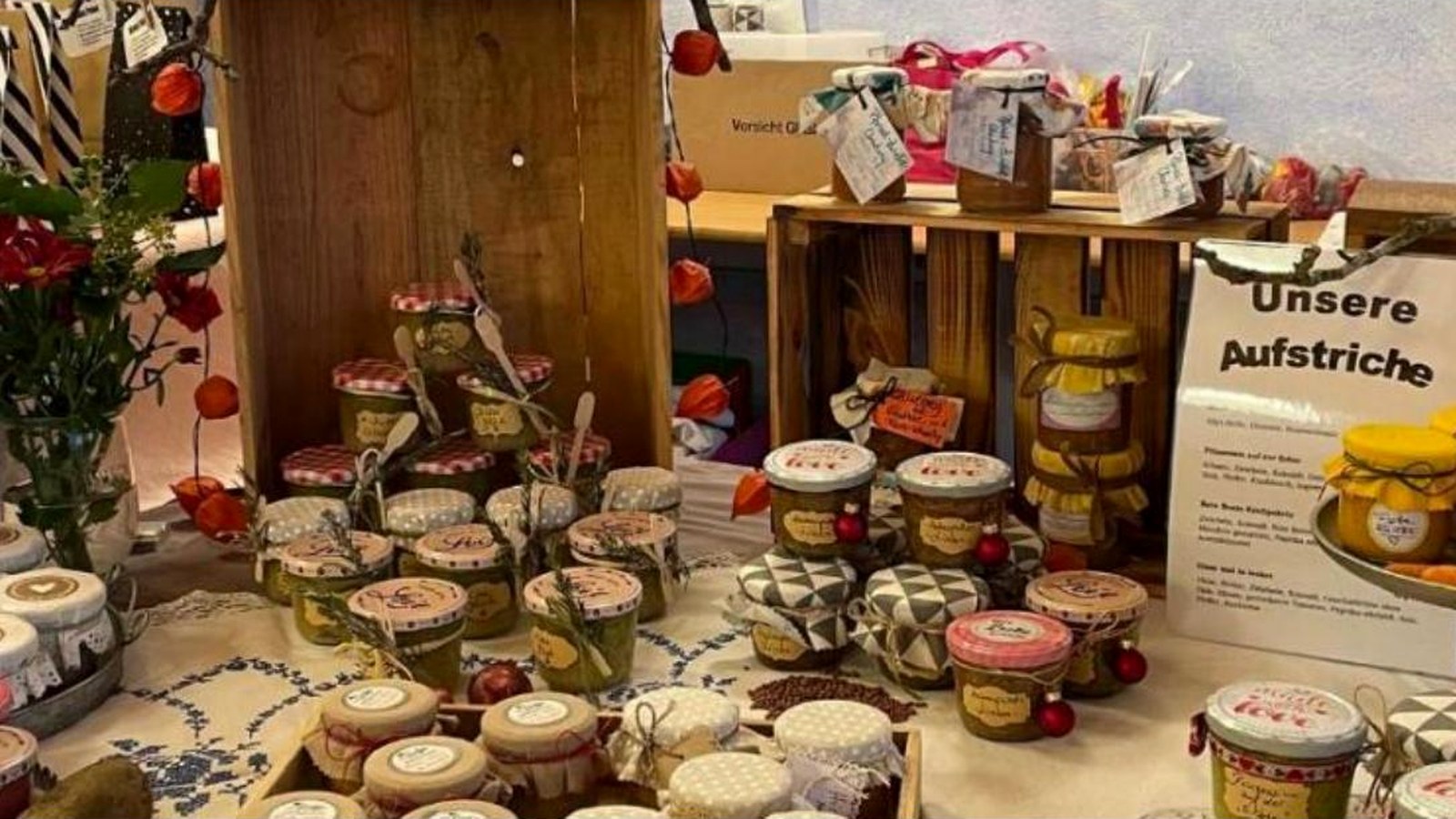 Unterstützung für den Delikatessenstand beim Martinimarkt
